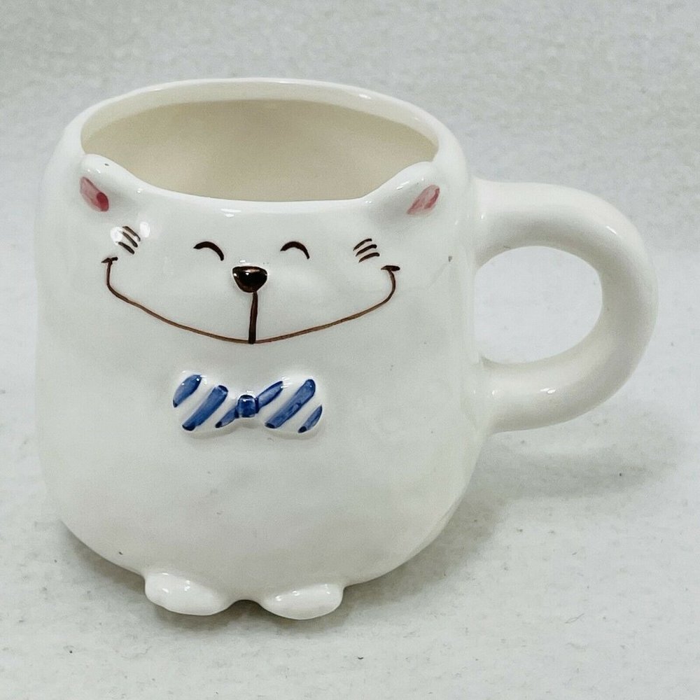 Vintage Russ Bitsy Beau Cat Lover Mug White Kitten 3D Shape Blue Bow Smile 5511